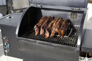 camp-chef-pg24-pellet-grill-3
